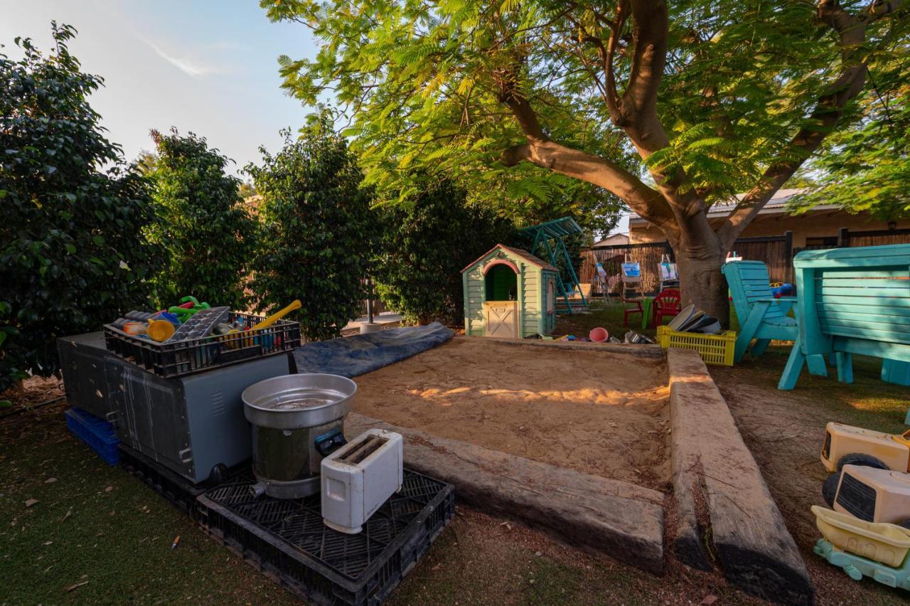 רגע ערבה Villa ‘‘En Yahav Exterior foto